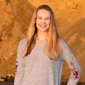 Meet your Posher, Stephanie